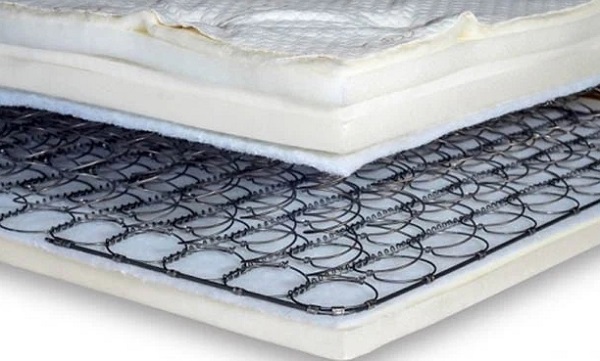 Đệm lò xo liên kết bền bỉ, giá phải chăng nên được nhiều người ưa chuộng